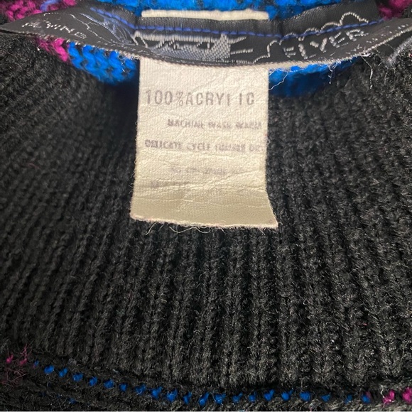 Colorful Geometric Pattern Sweater - Picture 7 of 13